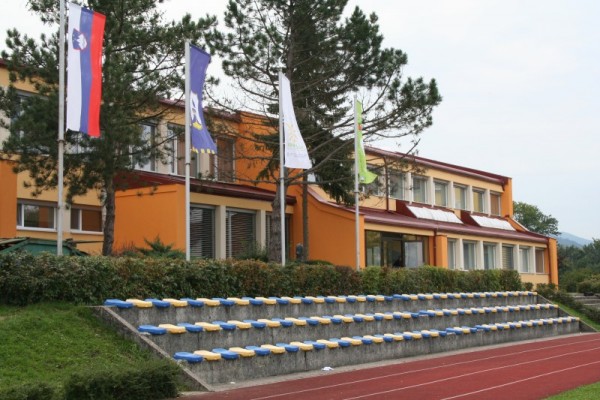 Slika šole